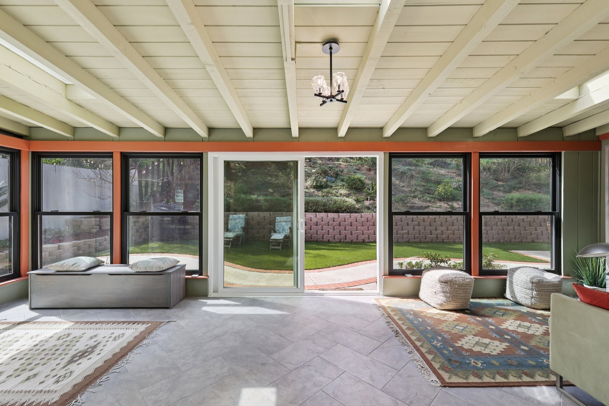 Woodbine Pl-S0203-044.jpg