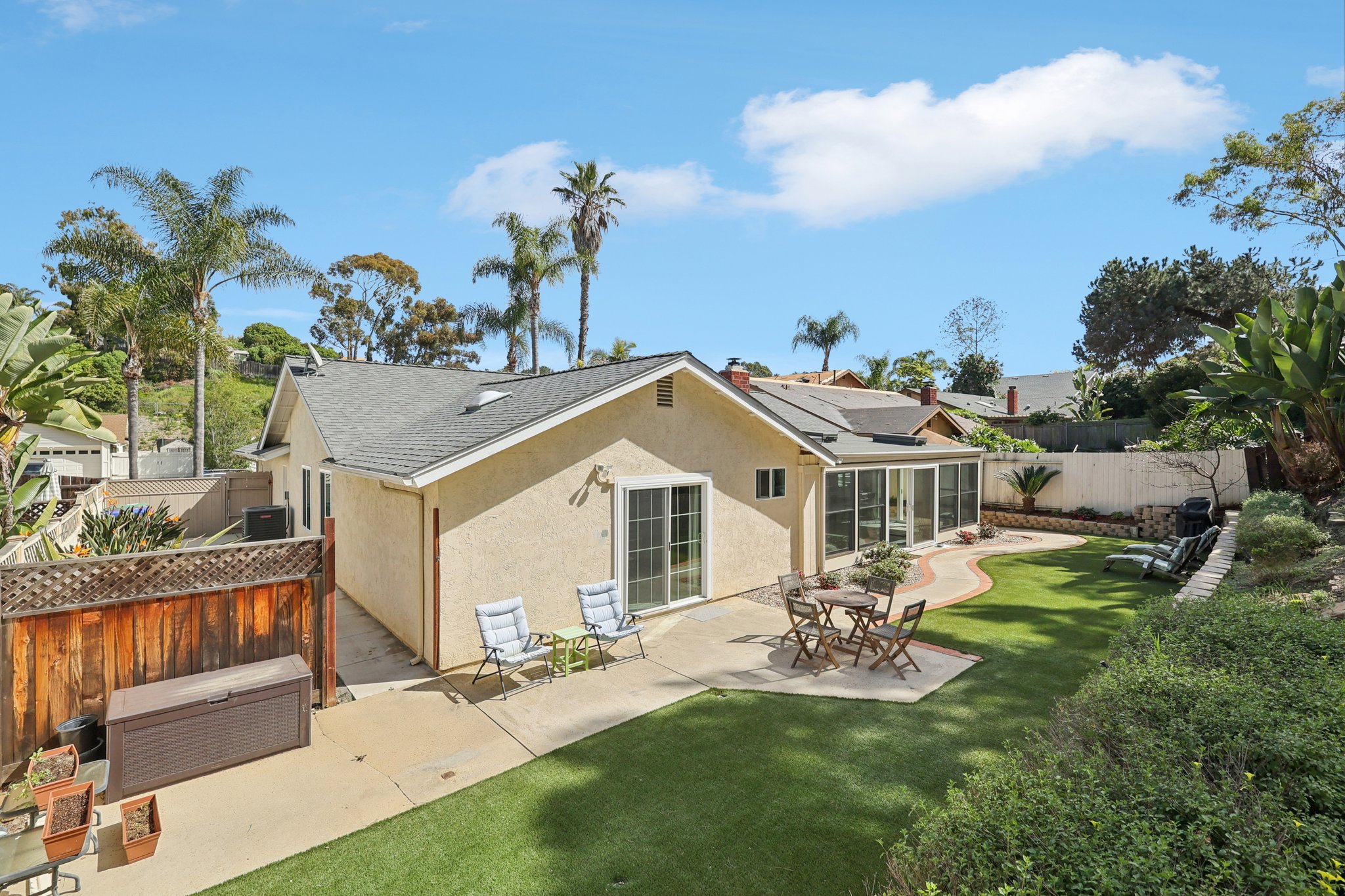 Woodbine Pl-S0203-049.jpg