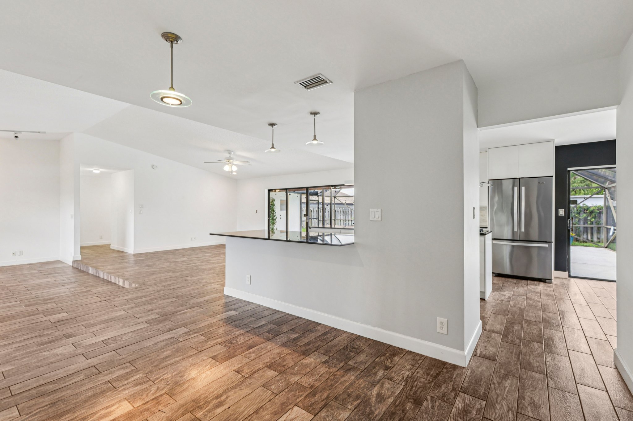 Woodview Terrace-S1104-018.jpg