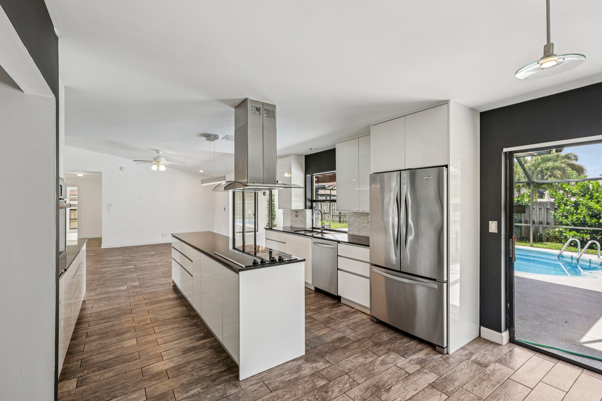 Woodview Terrace-S1104-020.jpg