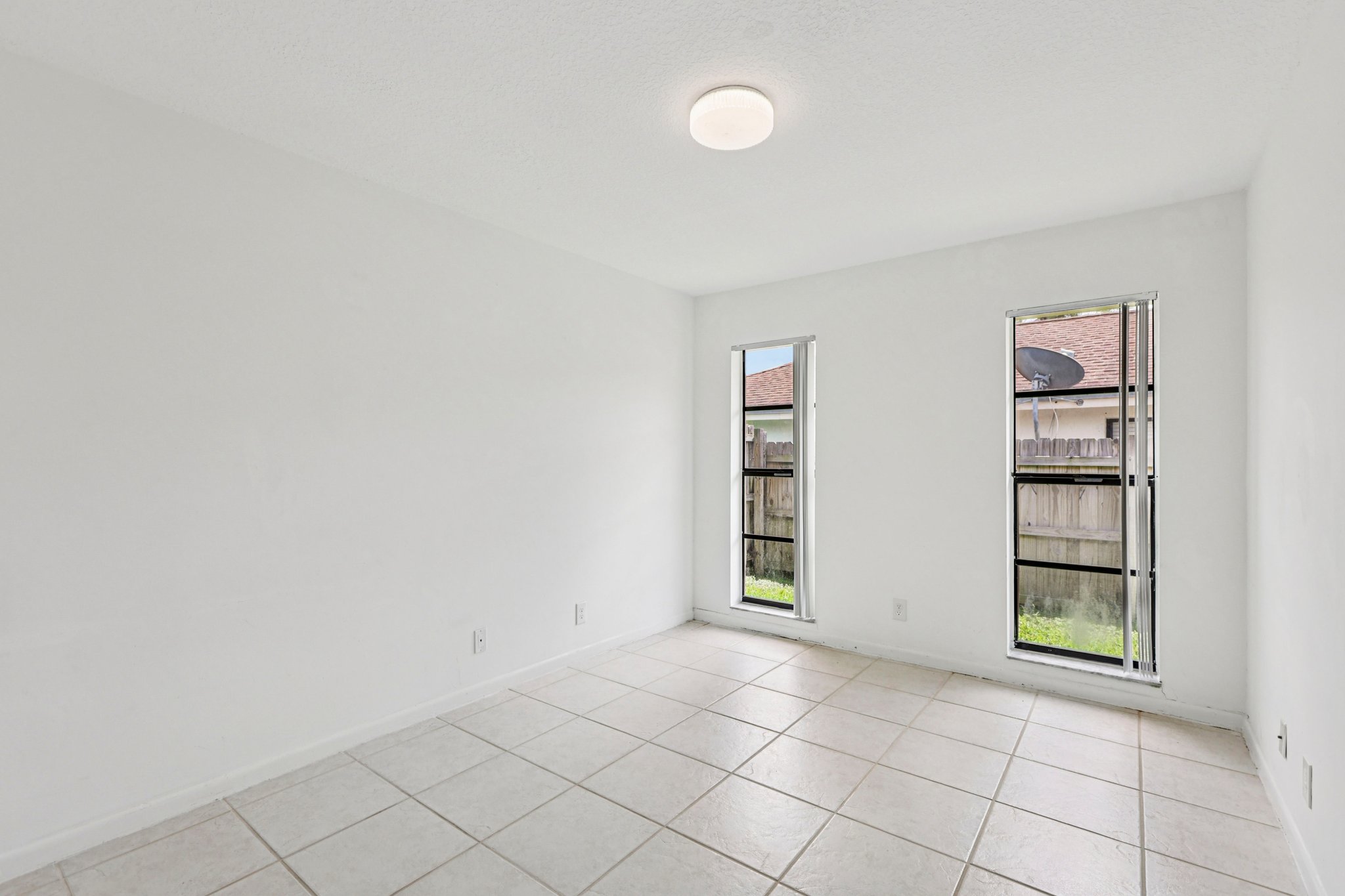 Woodview Terrace-S1104-038.jpg