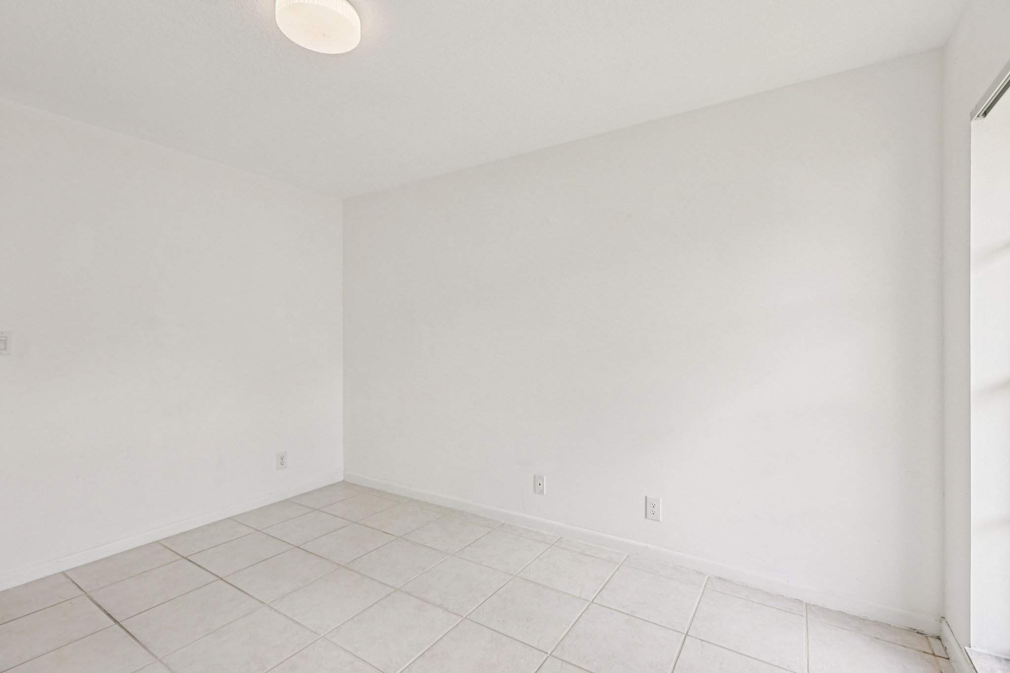 Woodview Terrace-S1104-041.jpg