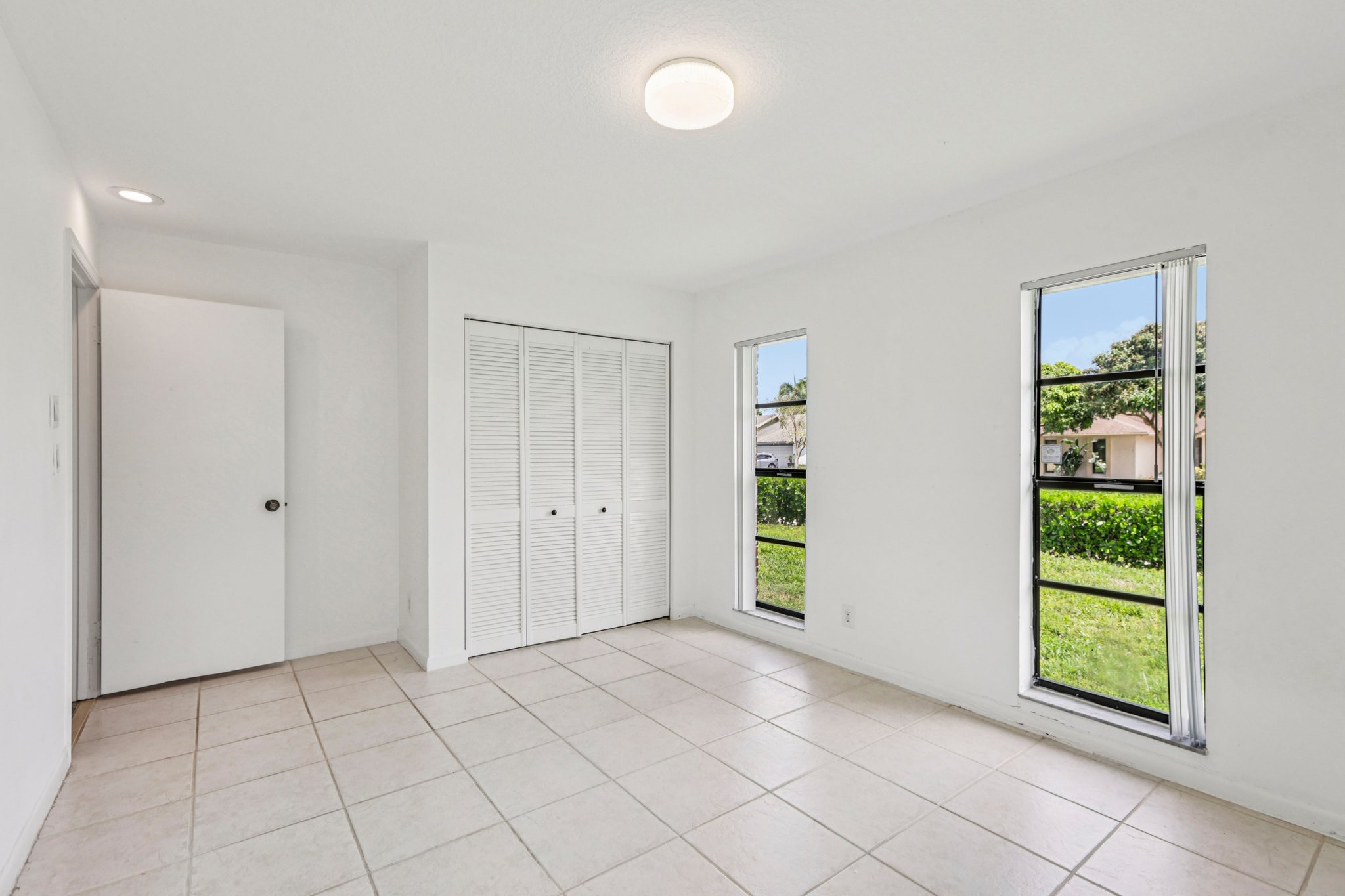 Woodview Terrace-S1104-045.jpg