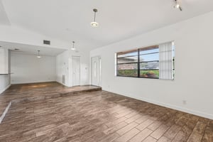 Woodview Terrace-S1104-012.jpg