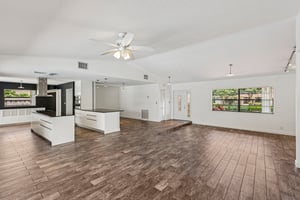 Woodview Terrace-S1104-016.jpg