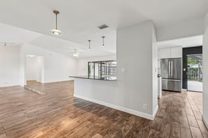 Woodview Terrace-S1104-018.jpg