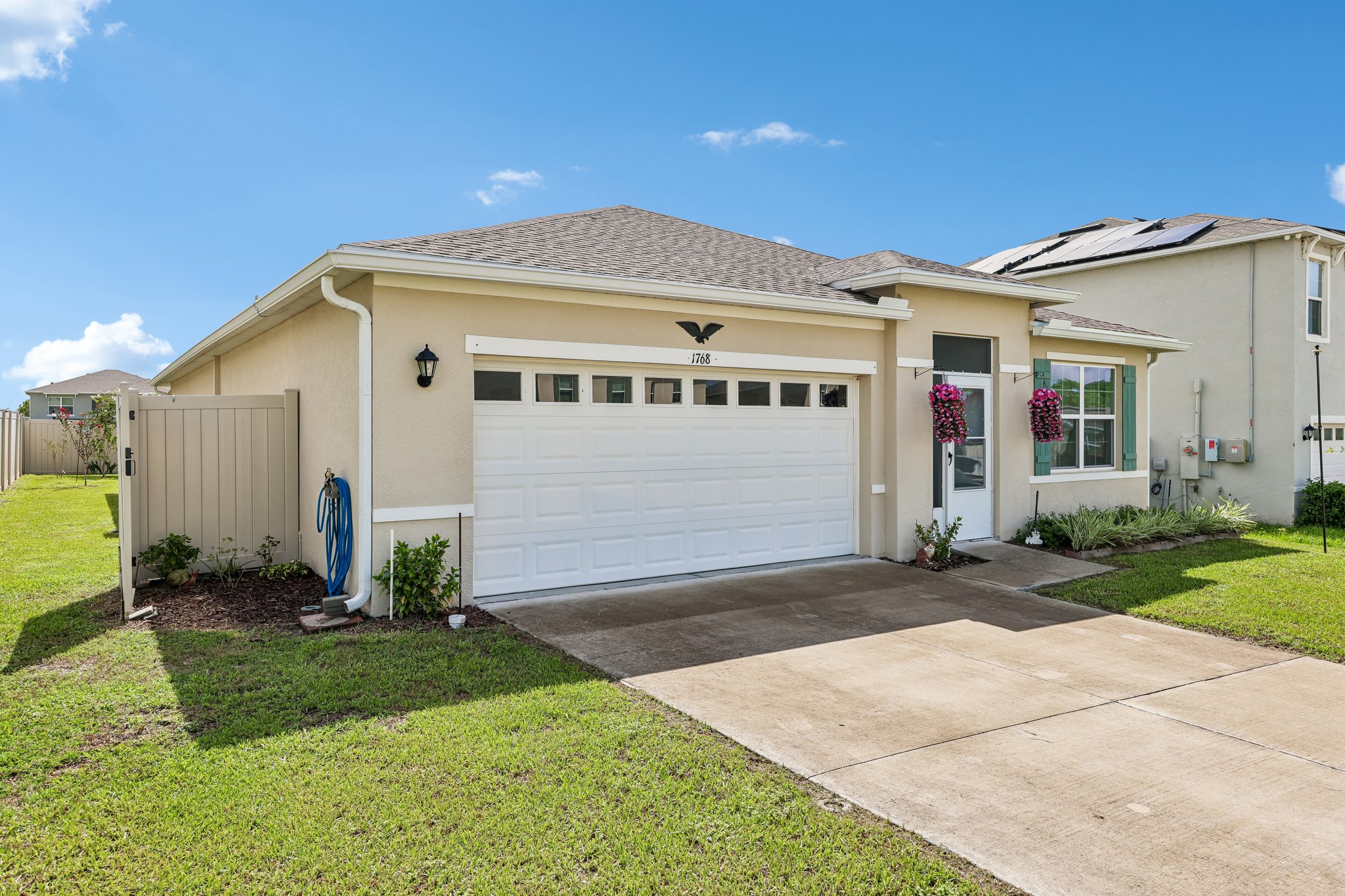 Henin Cir-S0309-002.jpg