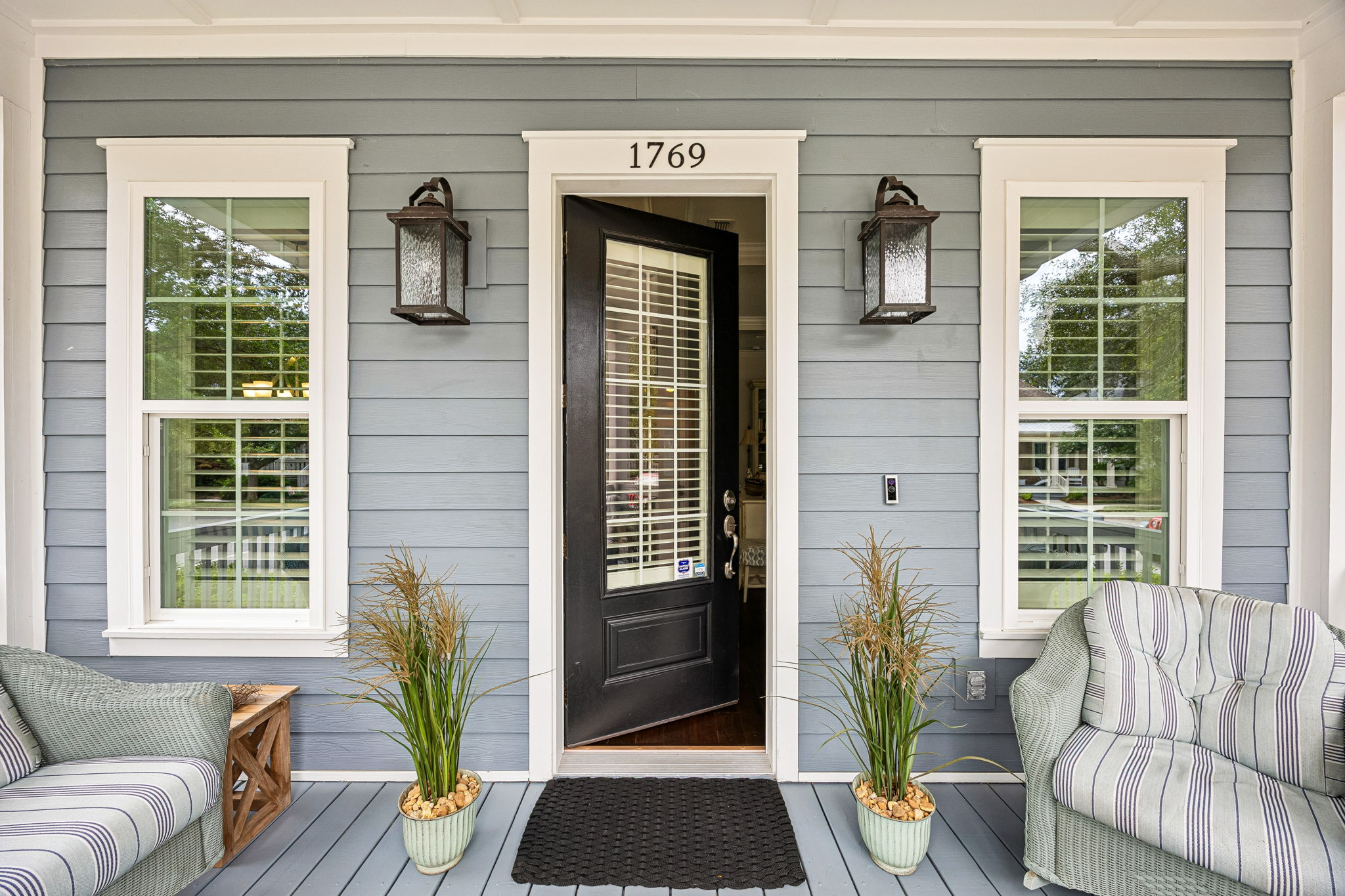 Front Entry Detail