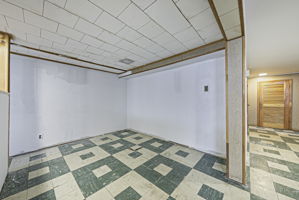  Photo 36