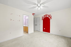  Photo 57