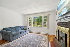High St-L0606-005.jpg