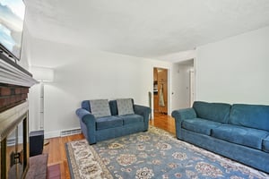 High St-L0606-006.jpg