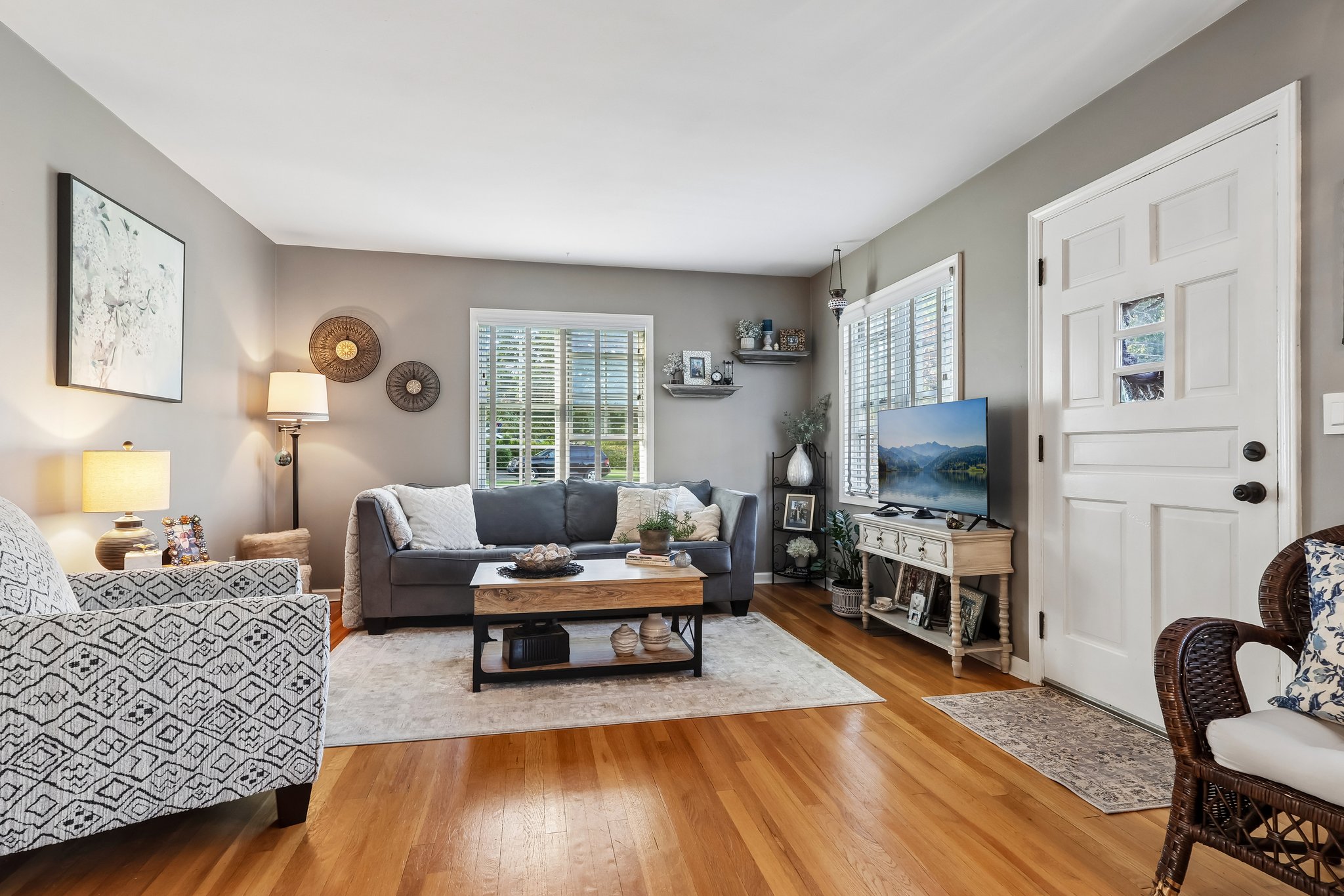 Parkwood Ave-S2909-006.jpg