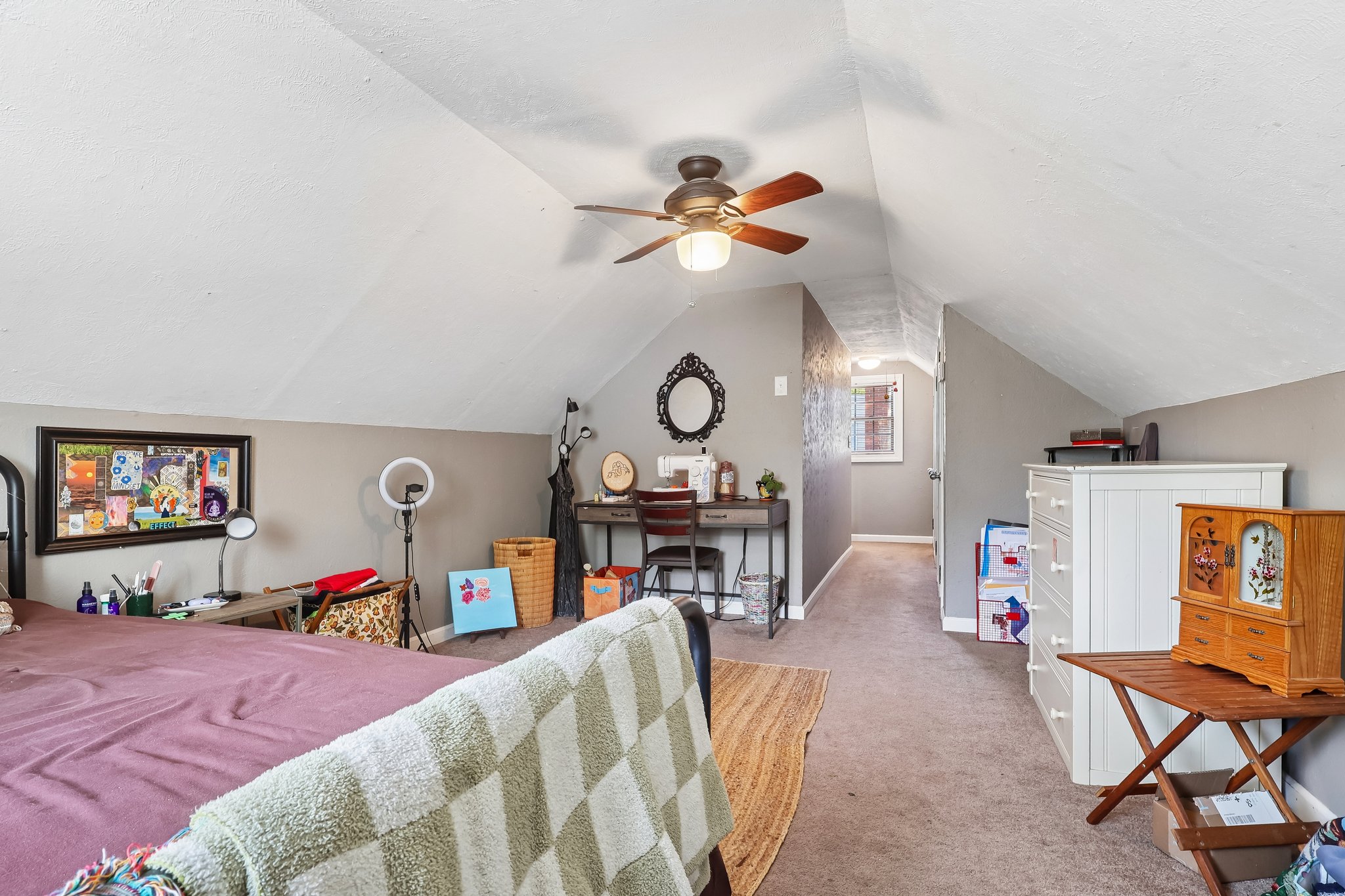 Parkwood Ave-S2909-012.jpg