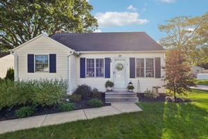 Parkwood Ave-S2909-001.jpg