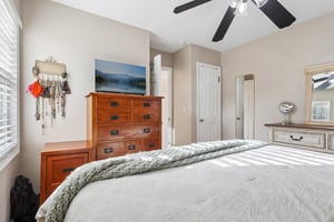 Parkwood Ave-S2909-020.jpg
