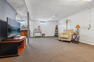 Parkwood Ave-S2909-021.jpg