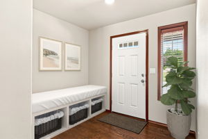  Photo 33