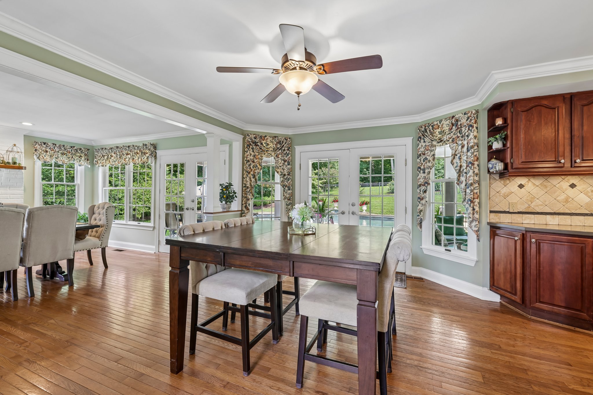 Foxmoor Dr-S3006-016.jpg