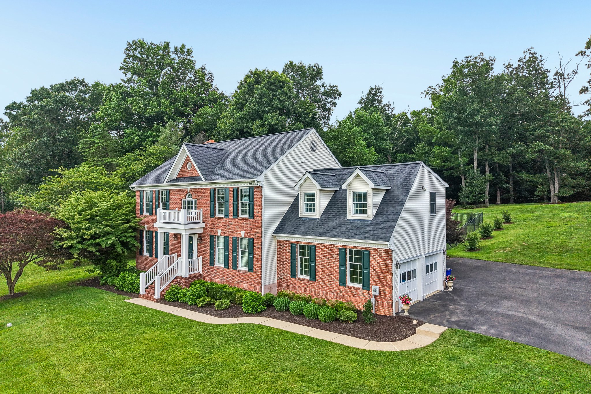Foxmoor Dr-S3006-075.jpg