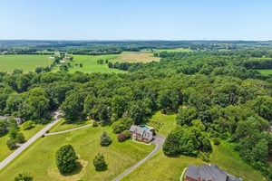 Foxmoor Dr-S3006-070.jpg