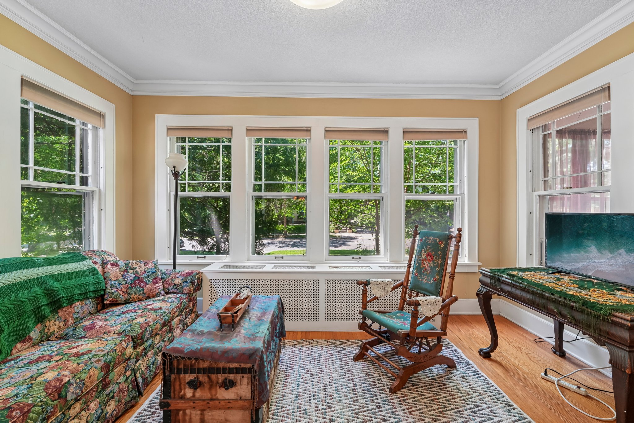 James Ave S 1-S1407-011.jpg
