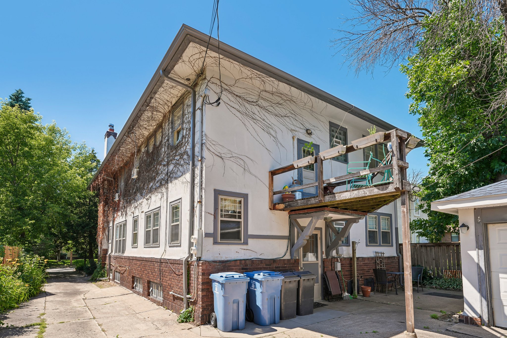James Ave S 1-S1407-046.jpg