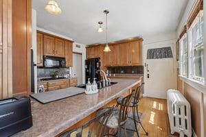James Ave S 1-S1407-017.jpg