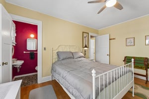 James Ave S 1-S1407-024.jpg