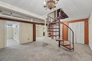 James Ave S 1-S1407-034.jpg
