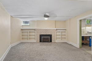 James Ave S 1-S1407-035.jpg
