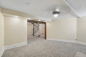 James Ave S 1-S1407-037.jpg