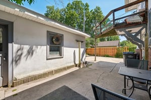 James Ave S 1-S1407-048.jpg