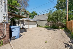 James Ave S 1-S1407-049.jpg