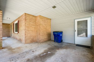  Photo 0