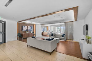 750 N Tamiami Trl - Unit #1516-33