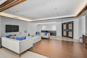 750 N Tamiami Trl - Unit #1516-36