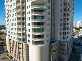 750 N Tamiami Trl - Unit #1516-43