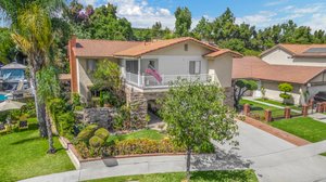 17715 Jeffrey, Cerritos