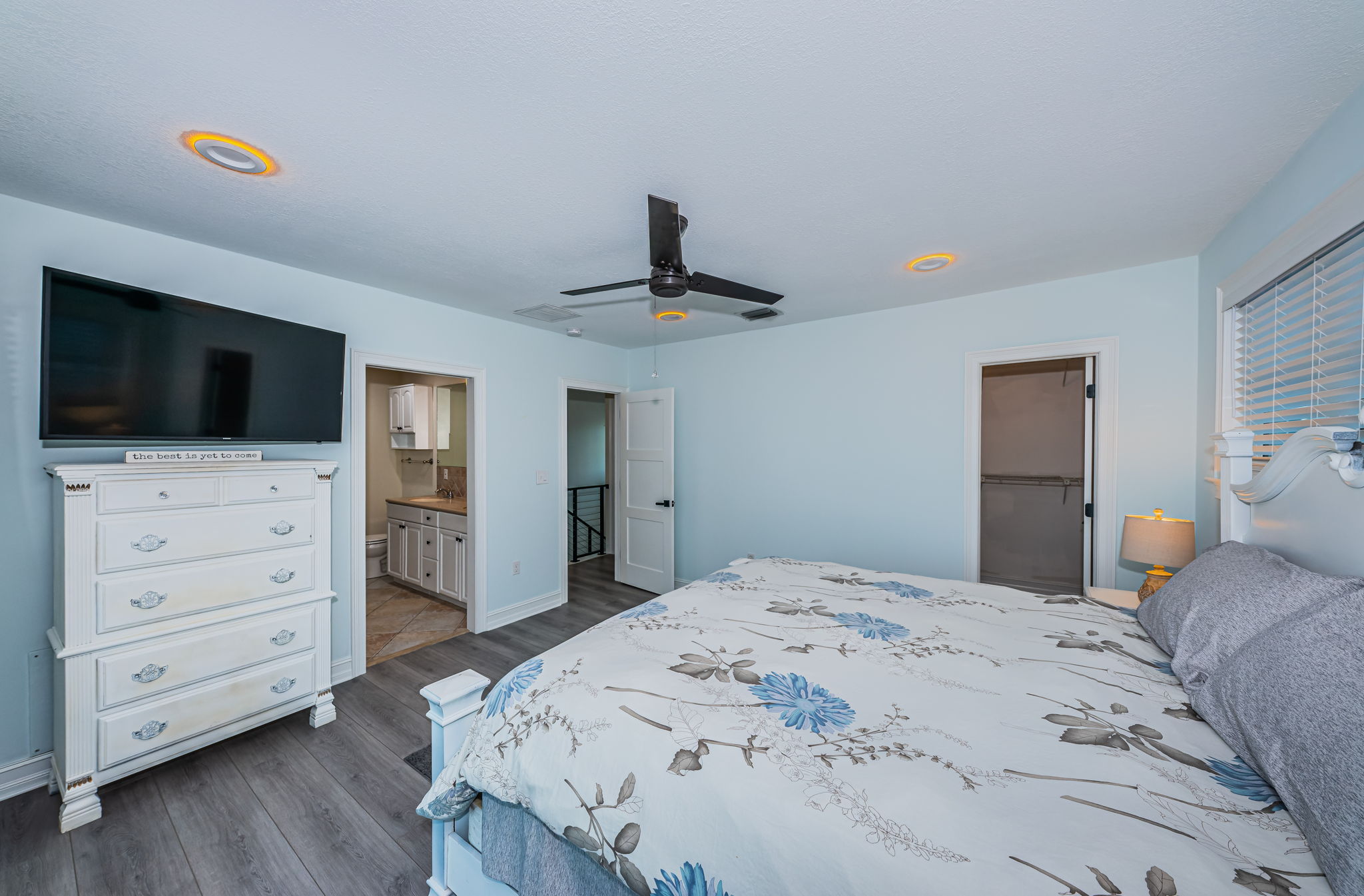 Primary Bedroom 1b