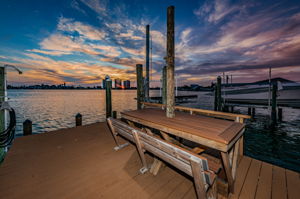 Dock11