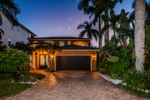 Front Exterior23