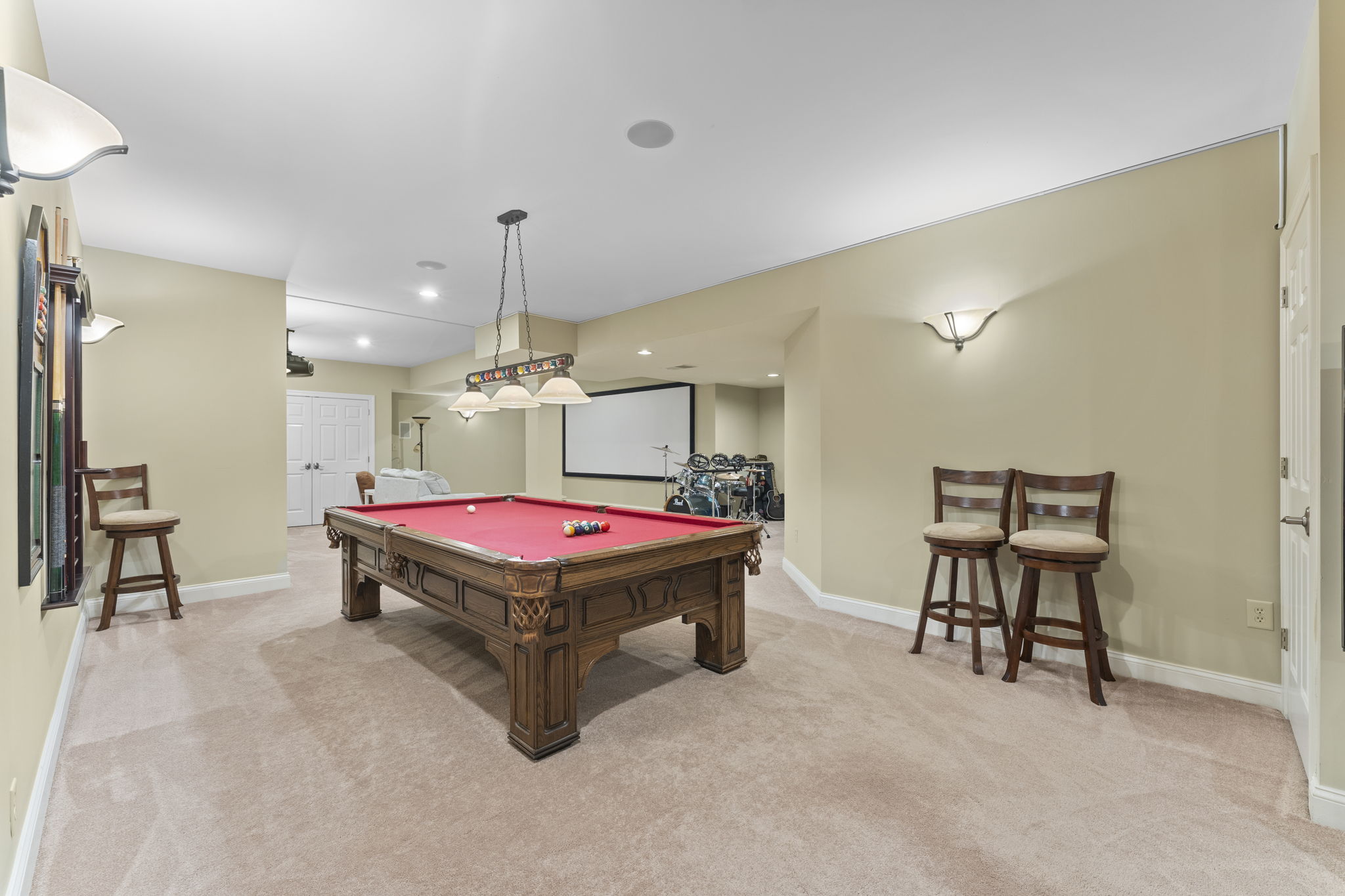 Basement w/ Pool Table & Projector