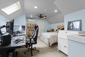 Bedroom 5 - Third Floor