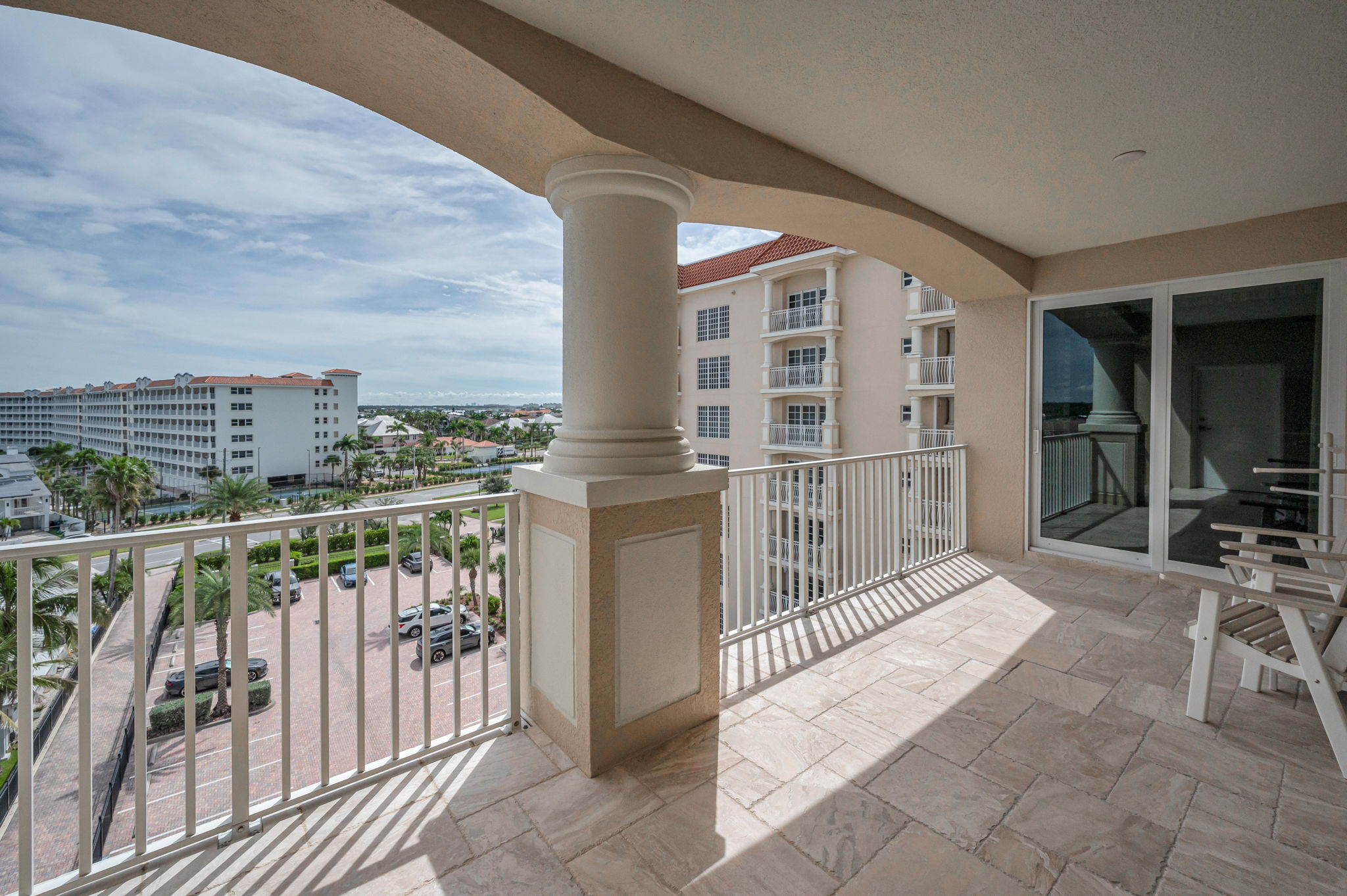 Guest Bedroom1 and 2 Balcony1b