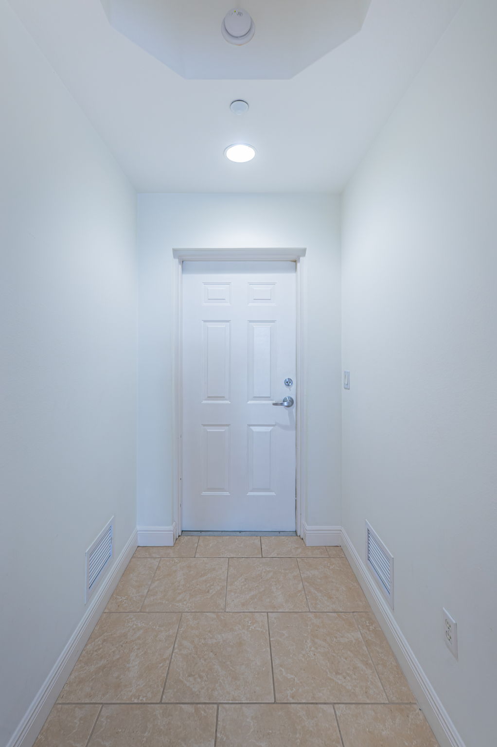 Foyer1-2