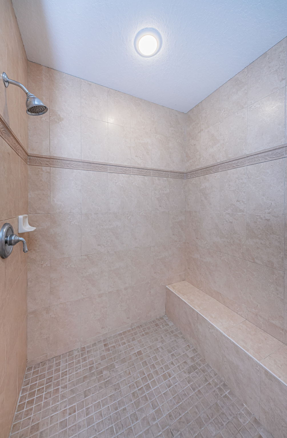 Master Bathroom1c