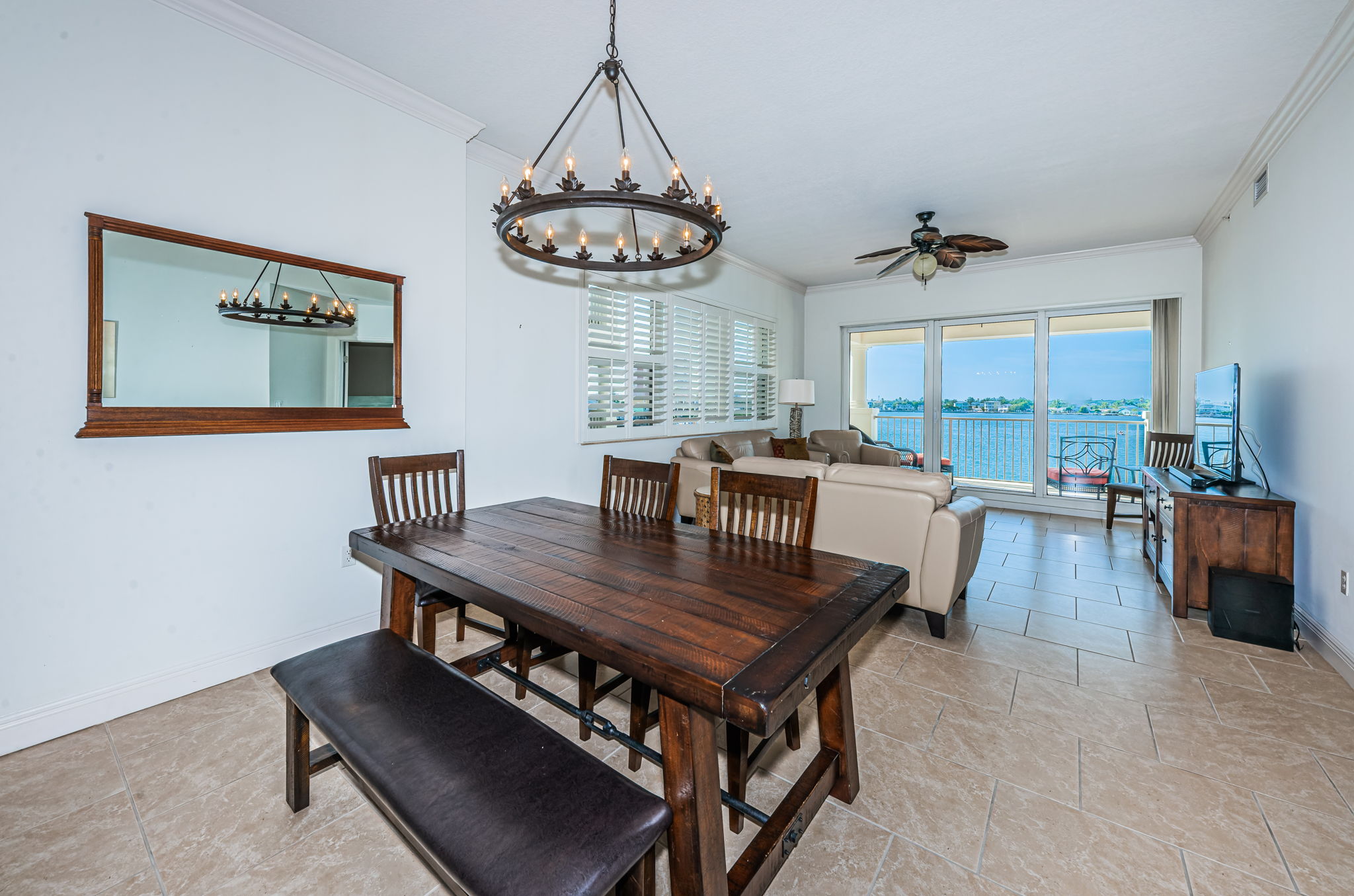 Dining Room4-2