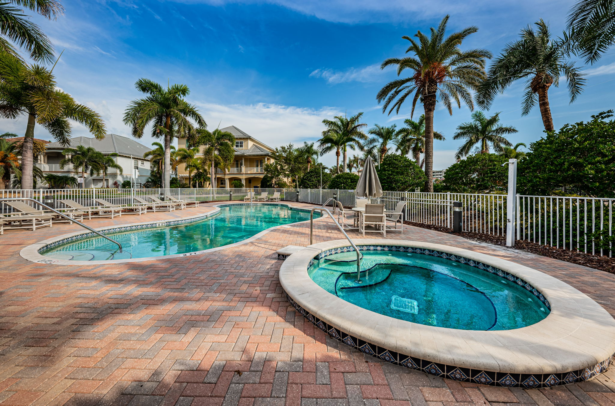 28-Pool