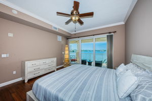 Master Bedroom1c